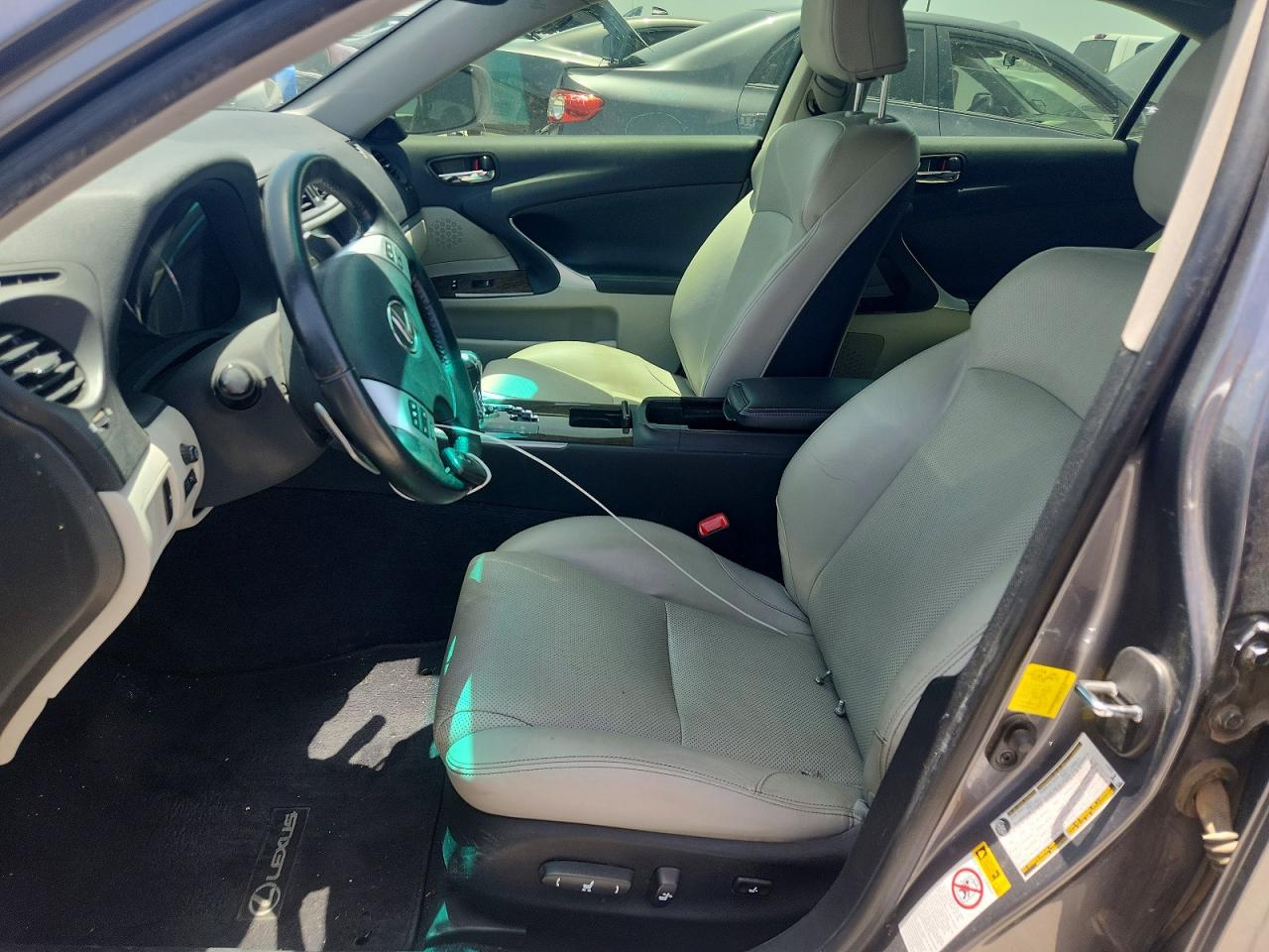 2013 LEXUS IS