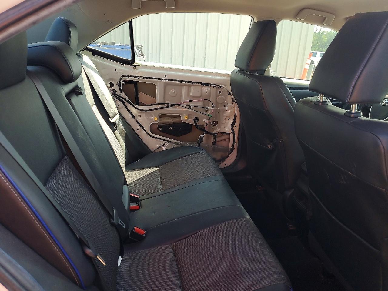 2018 TOYOTA COROLLA