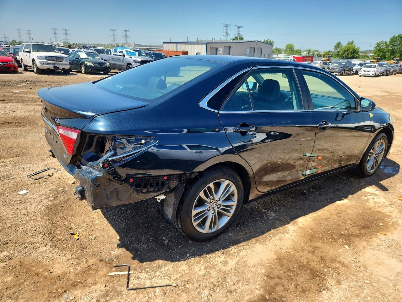 2017 TOYOTA CAMRY