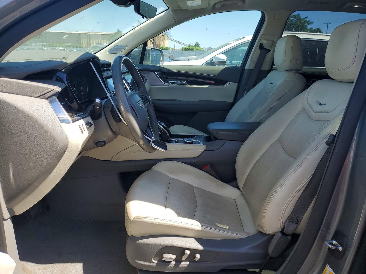 2020 CADILLAC XT6