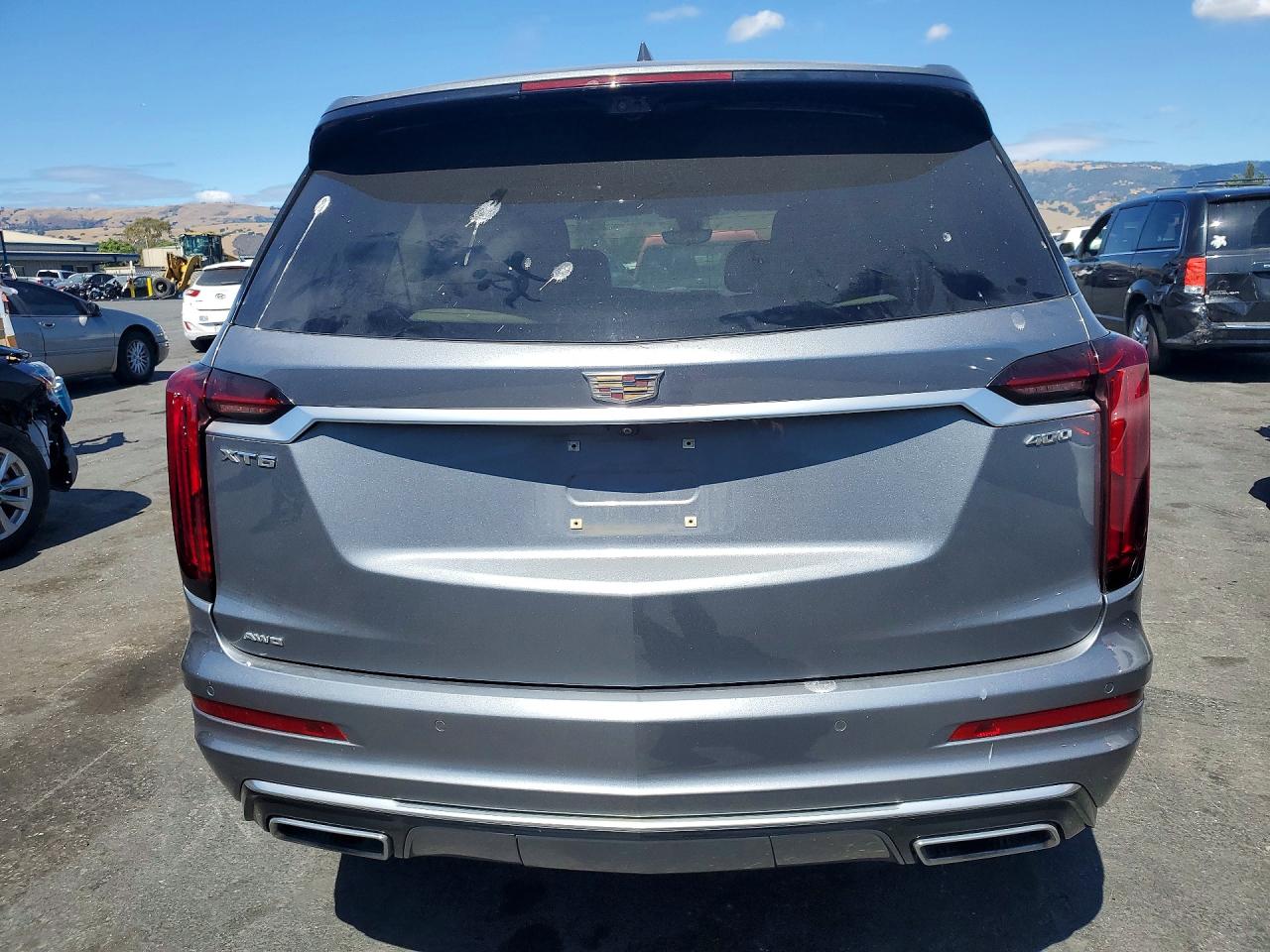 2020 CADILLAC XT6