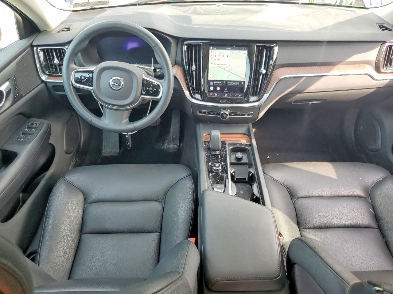 2023 VOLVO S60