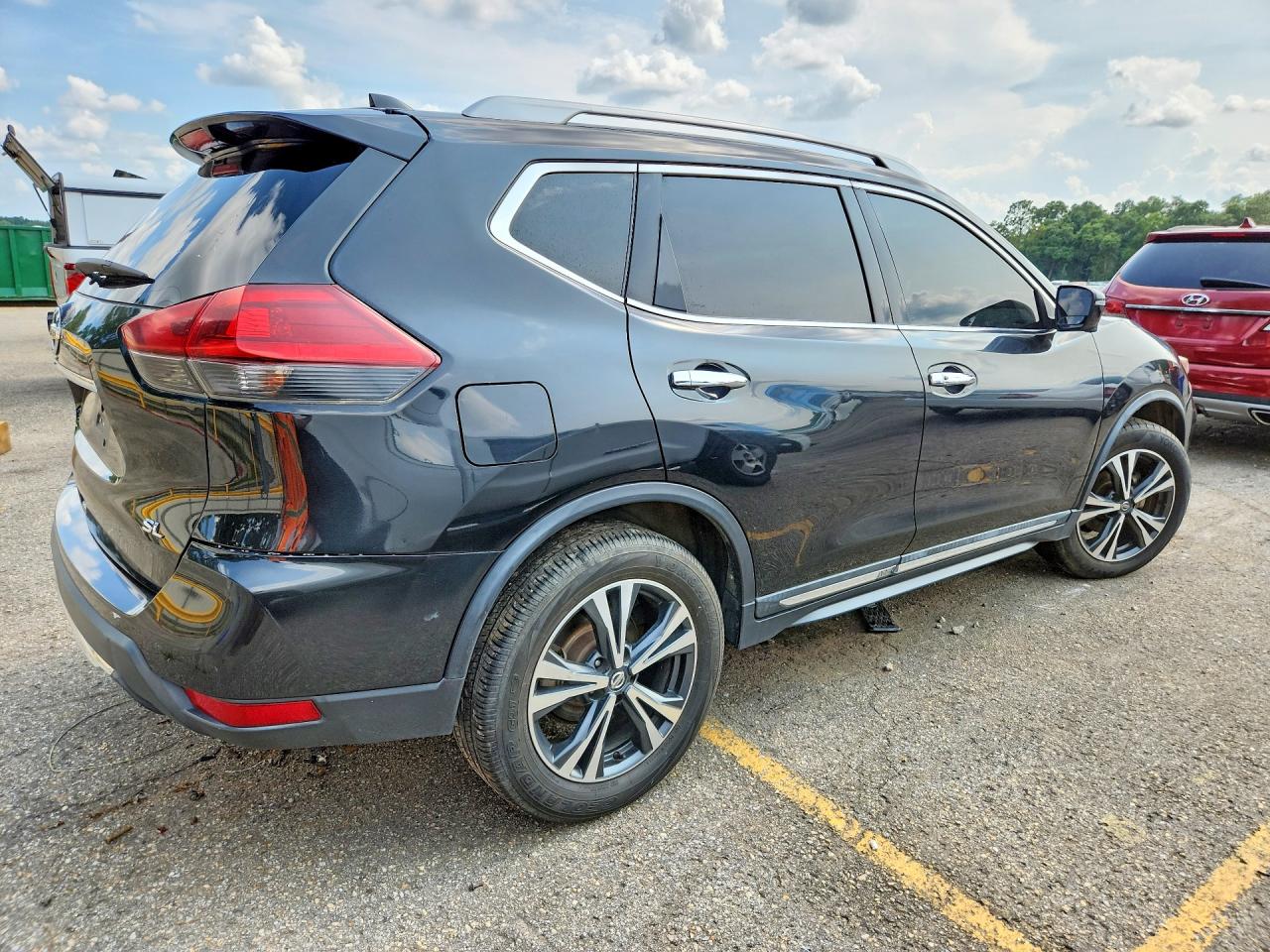 2018 NISSAN ROGUE