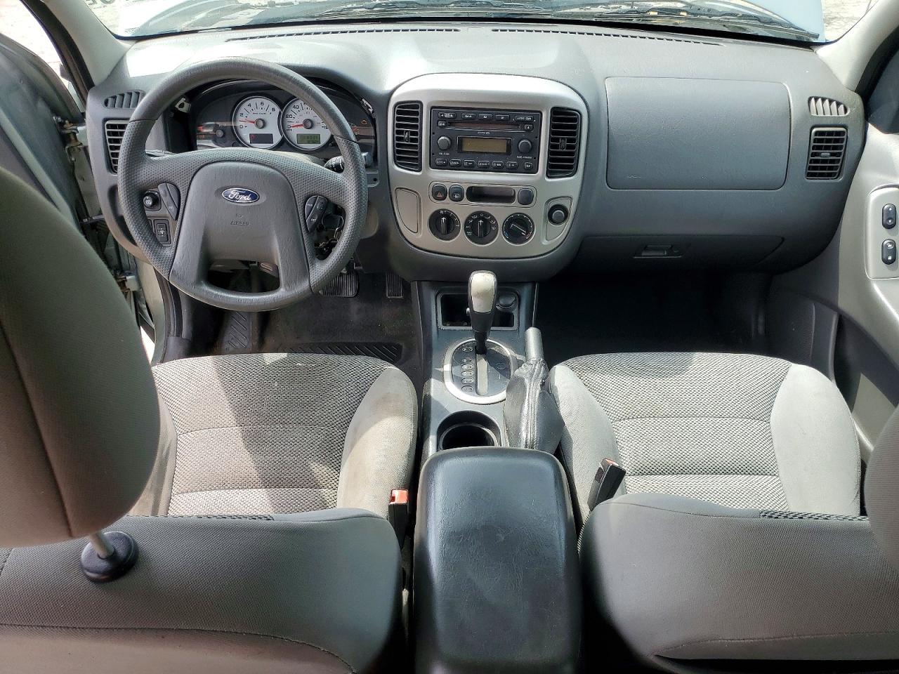 2005 FORD ESCAPE