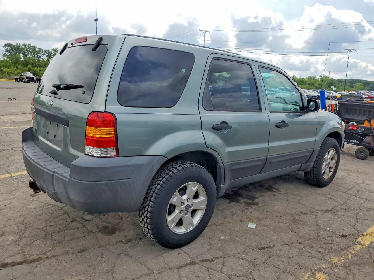 2005 FORD ESCAPE