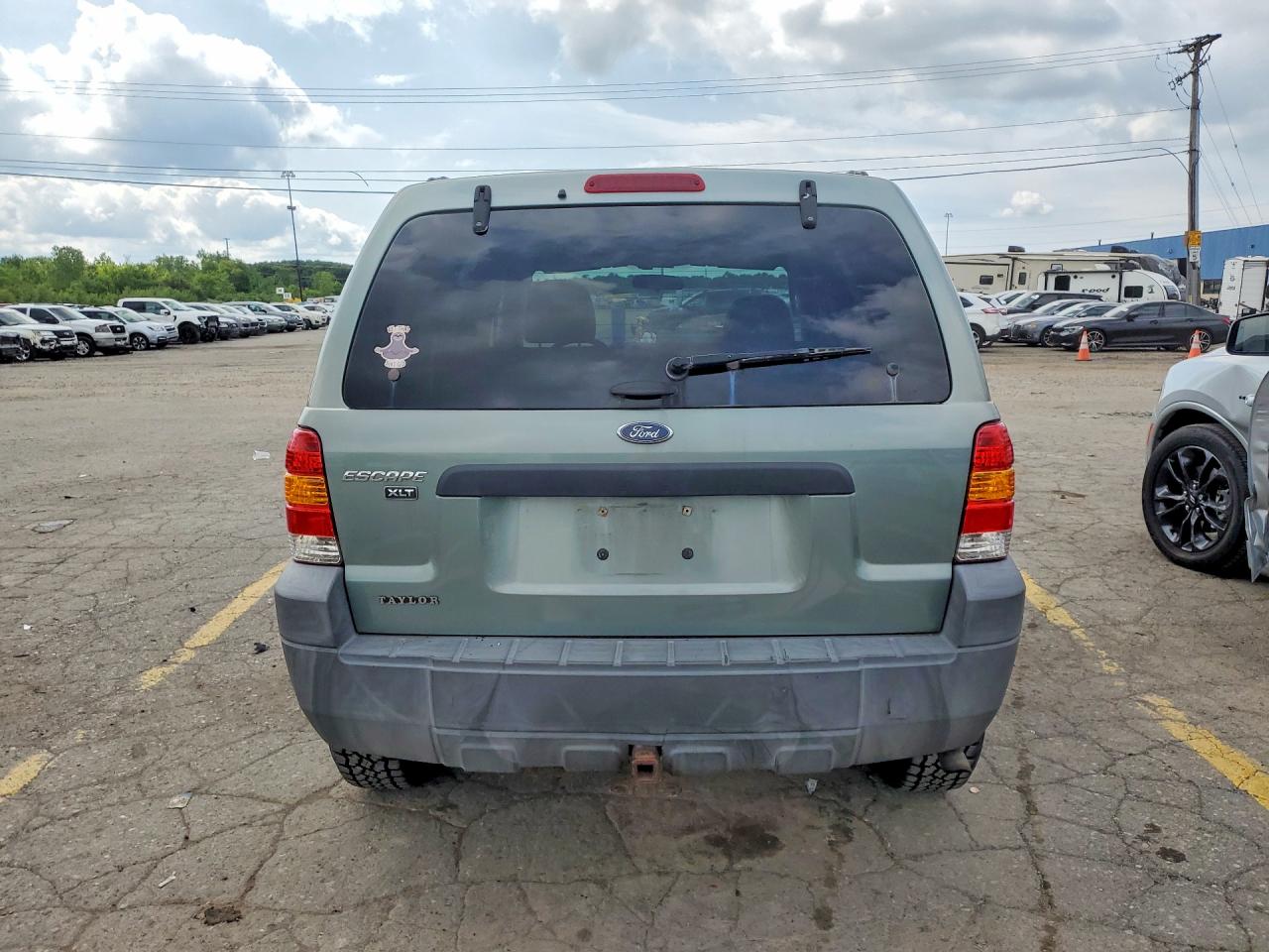 2005 FORD ESCAPE