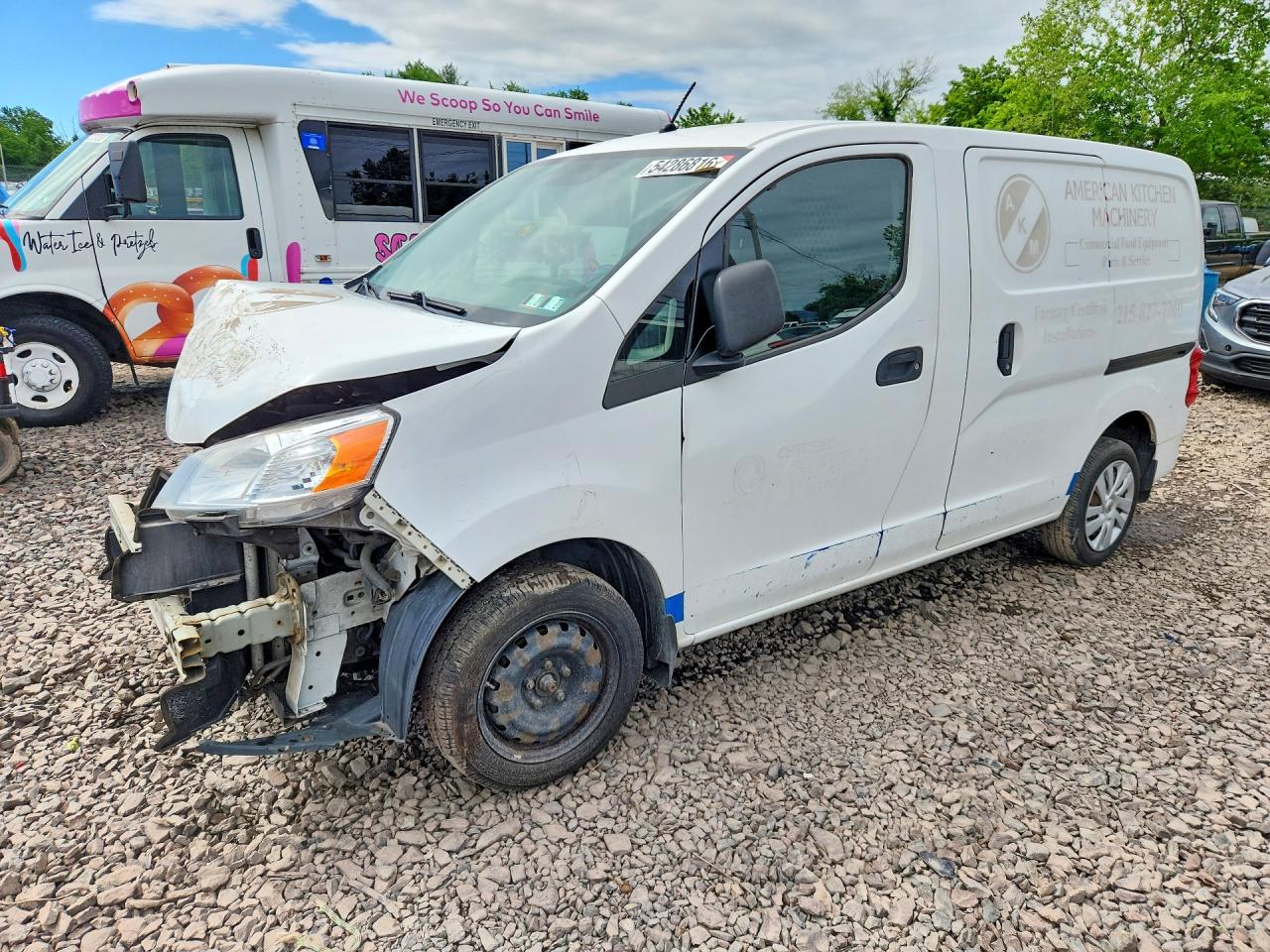 2017 NISSAN NV