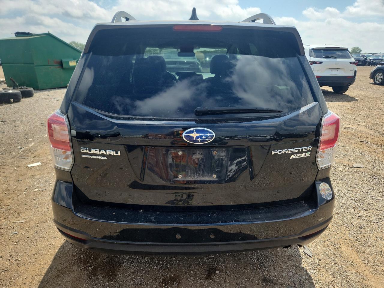 2017 SUBARU FORESTER