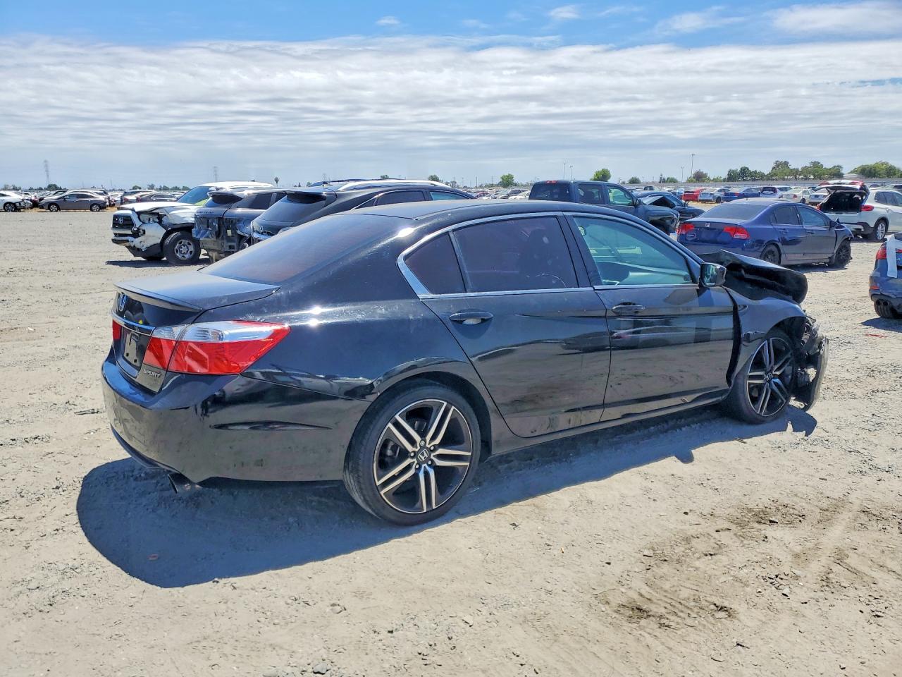 2015 HONDA ACCORD