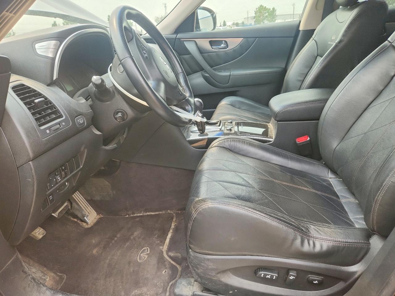 2010 INFINITI FX35