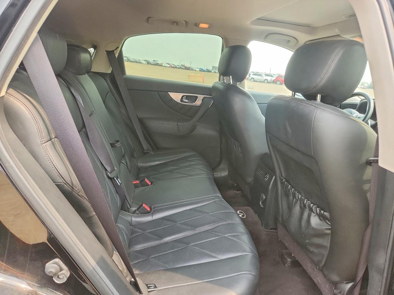 2010 INFINITI FX35