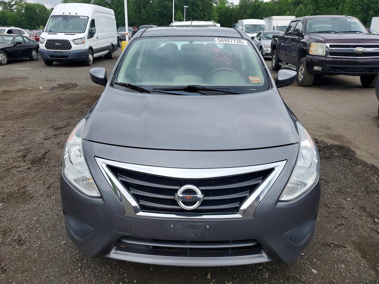 2017 NISSAN VERSA