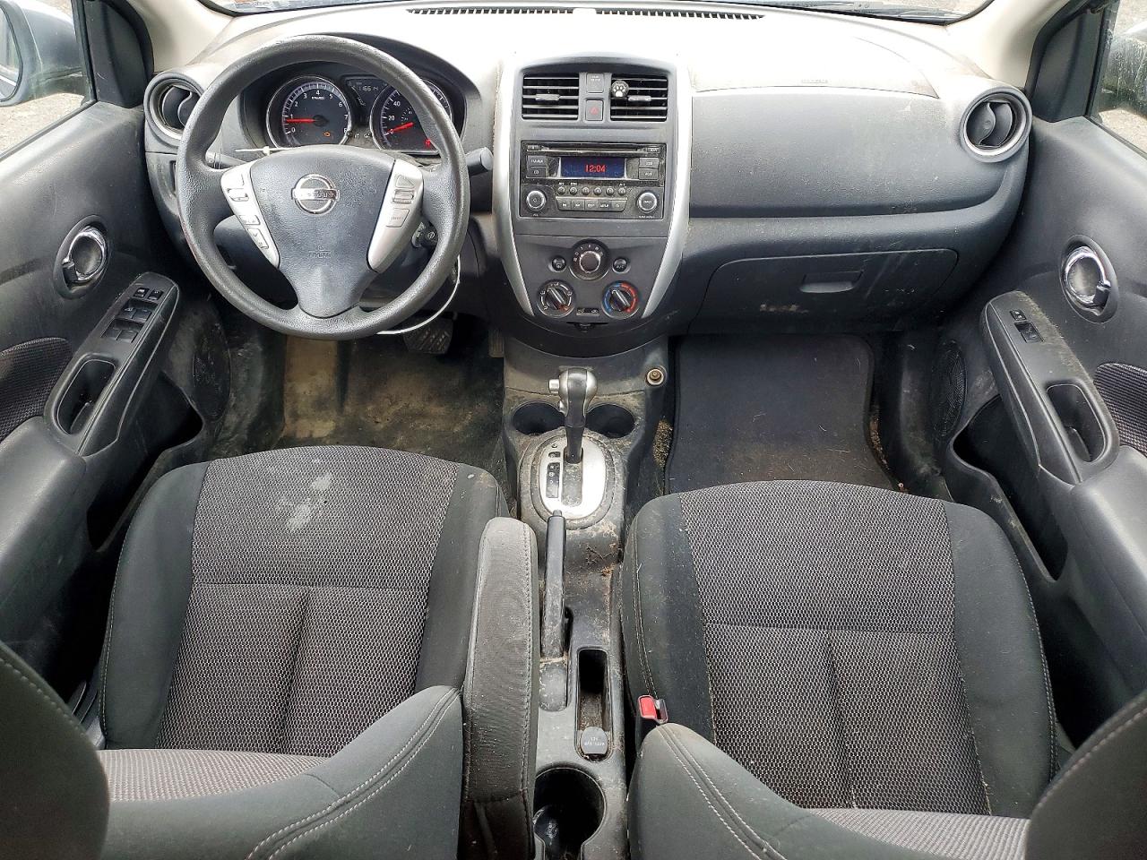 2017 NISSAN VERSA