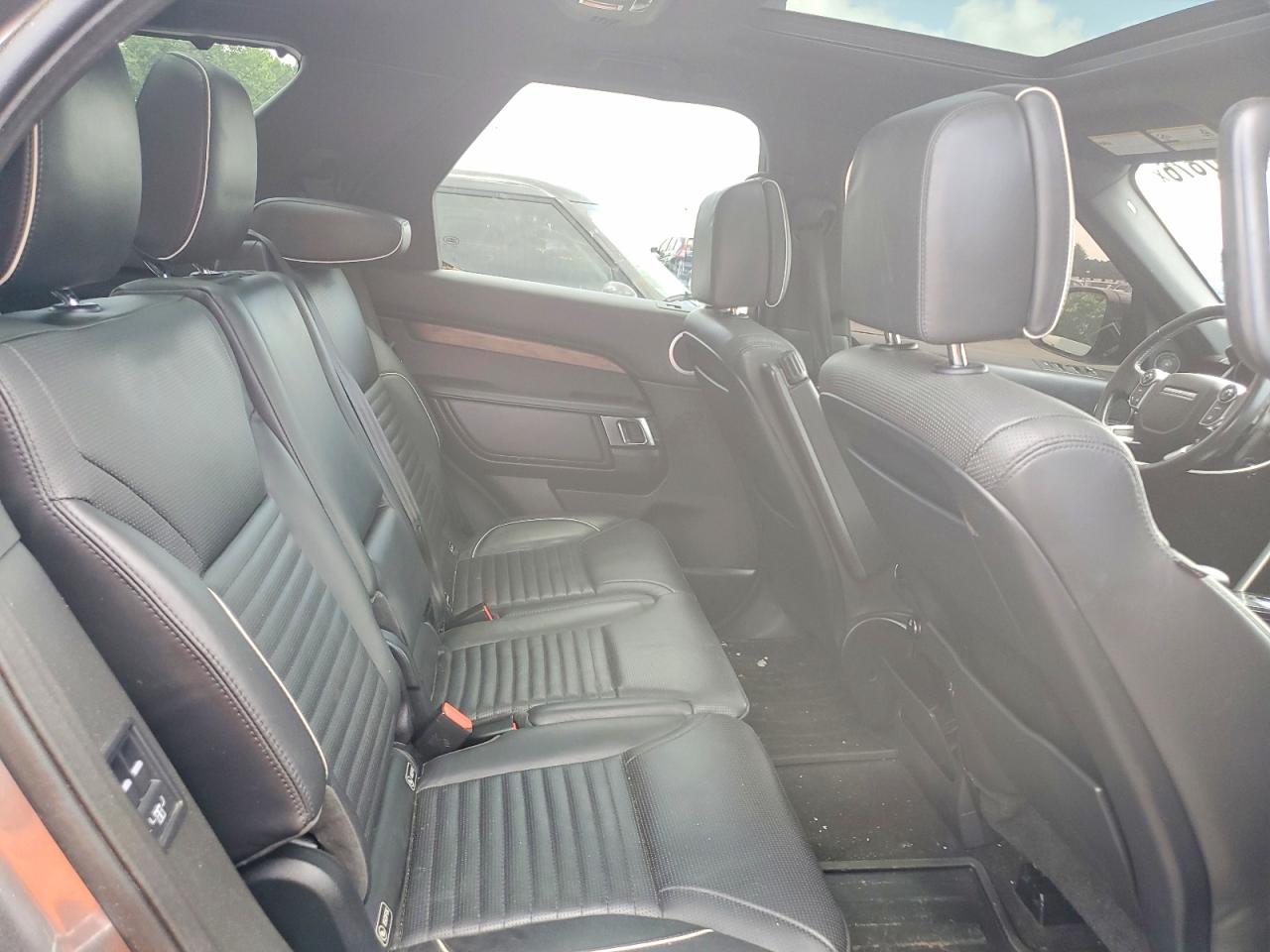 2017 LAND ROVER DISCOVERY