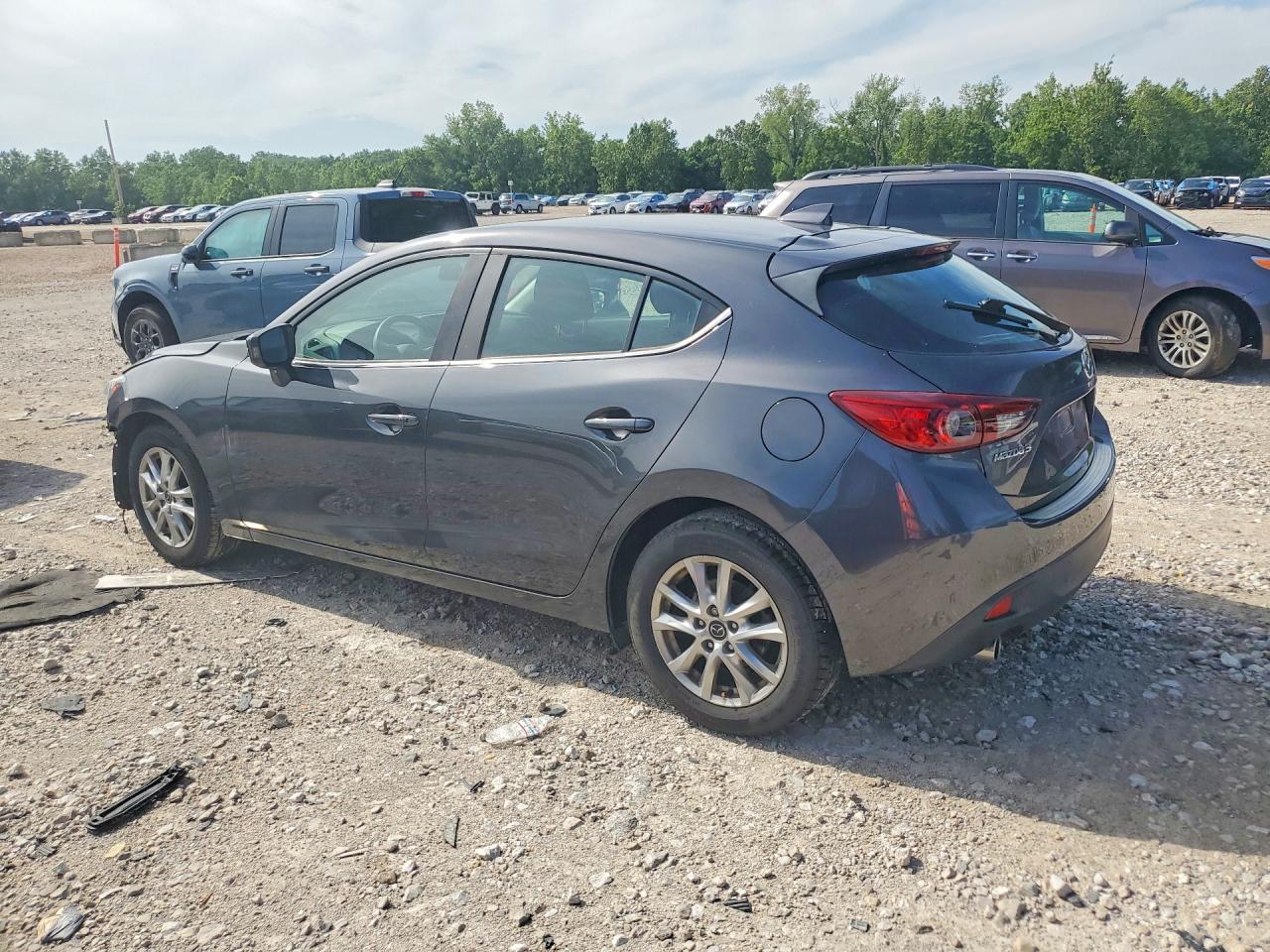 2016 MAZDA 3