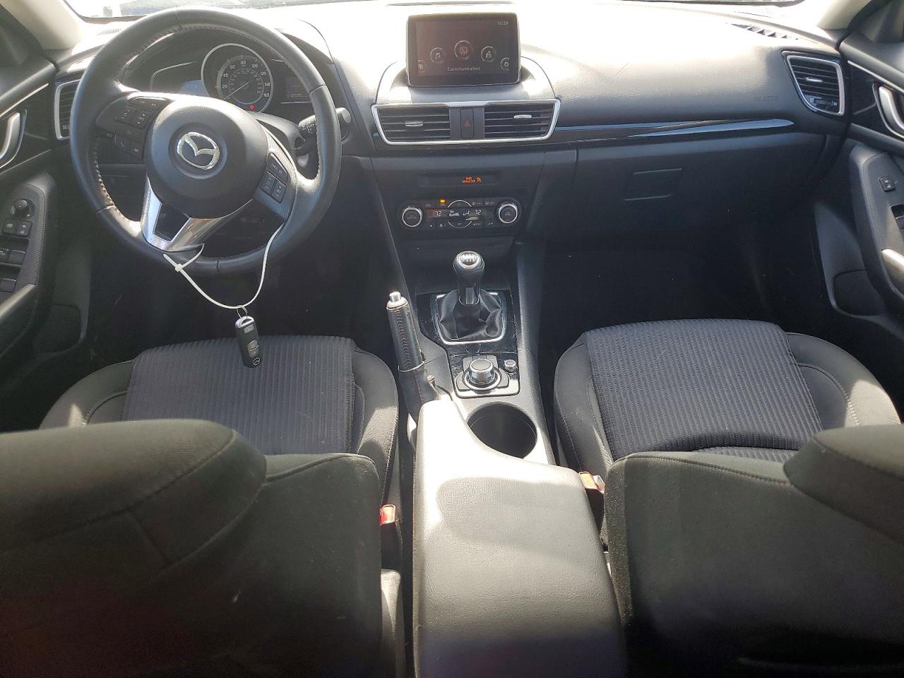 2016 MAZDA 3