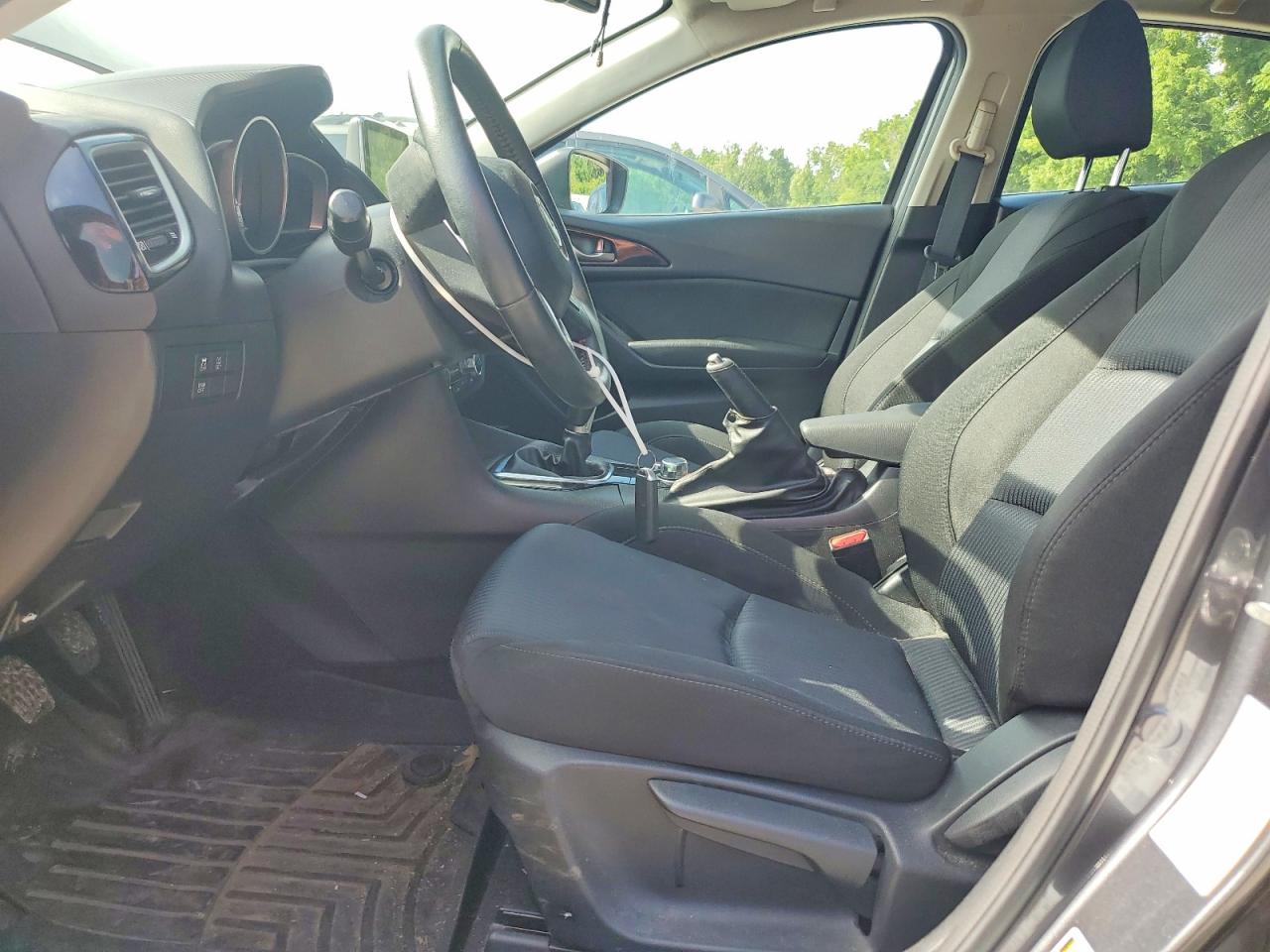 2016 MAZDA 3
