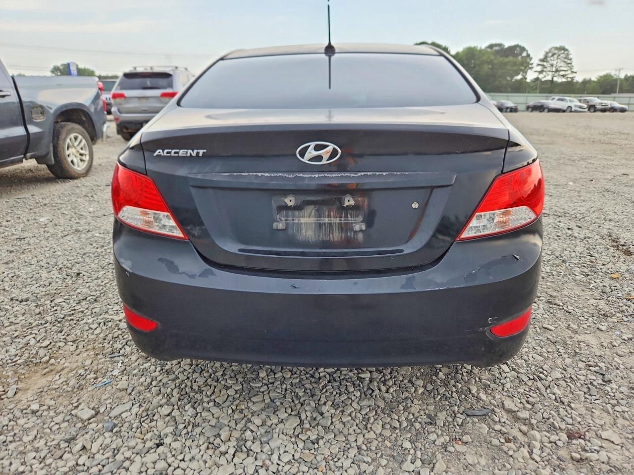 2012 HYUNDAI ACCENT