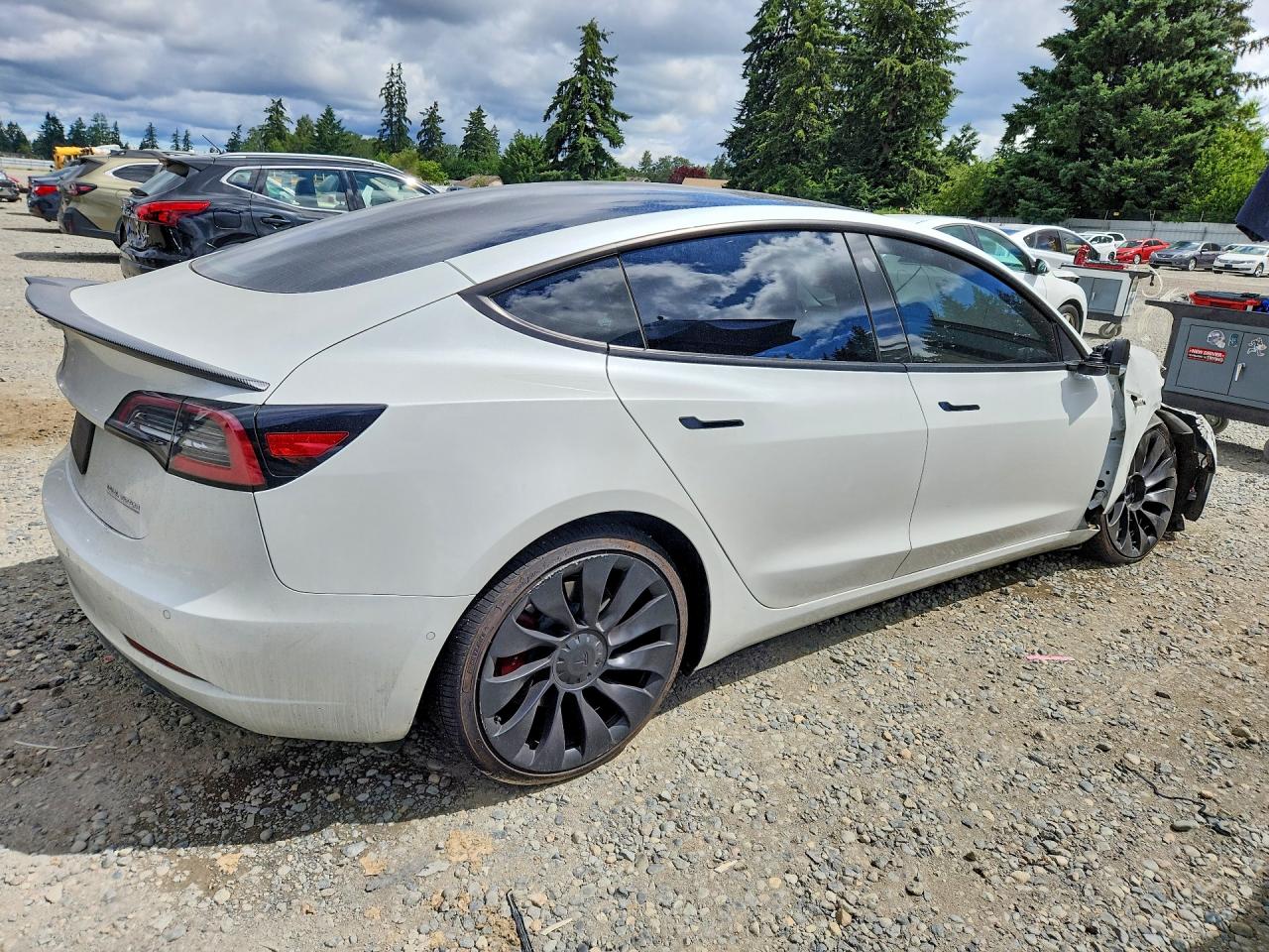 2021 TESLA MODEL 3