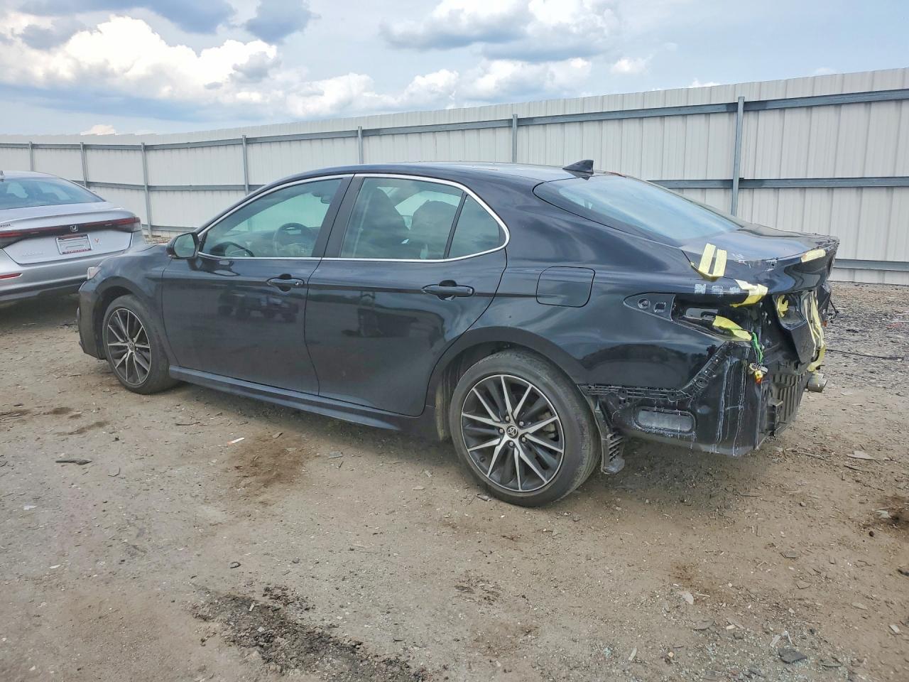 2022 TOYOTA CAMRY