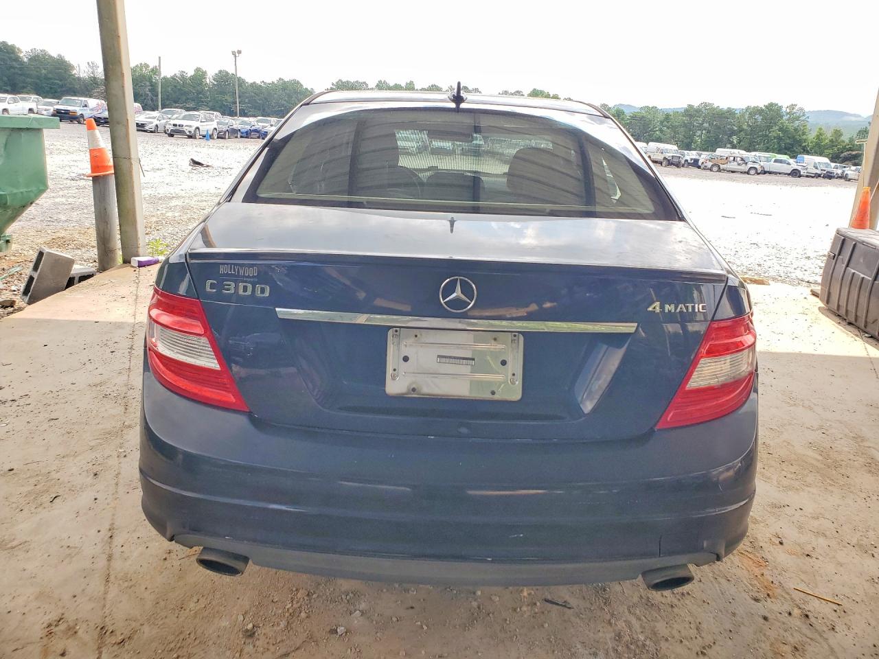 2011 MERCEDES-BENZ C-CLASS