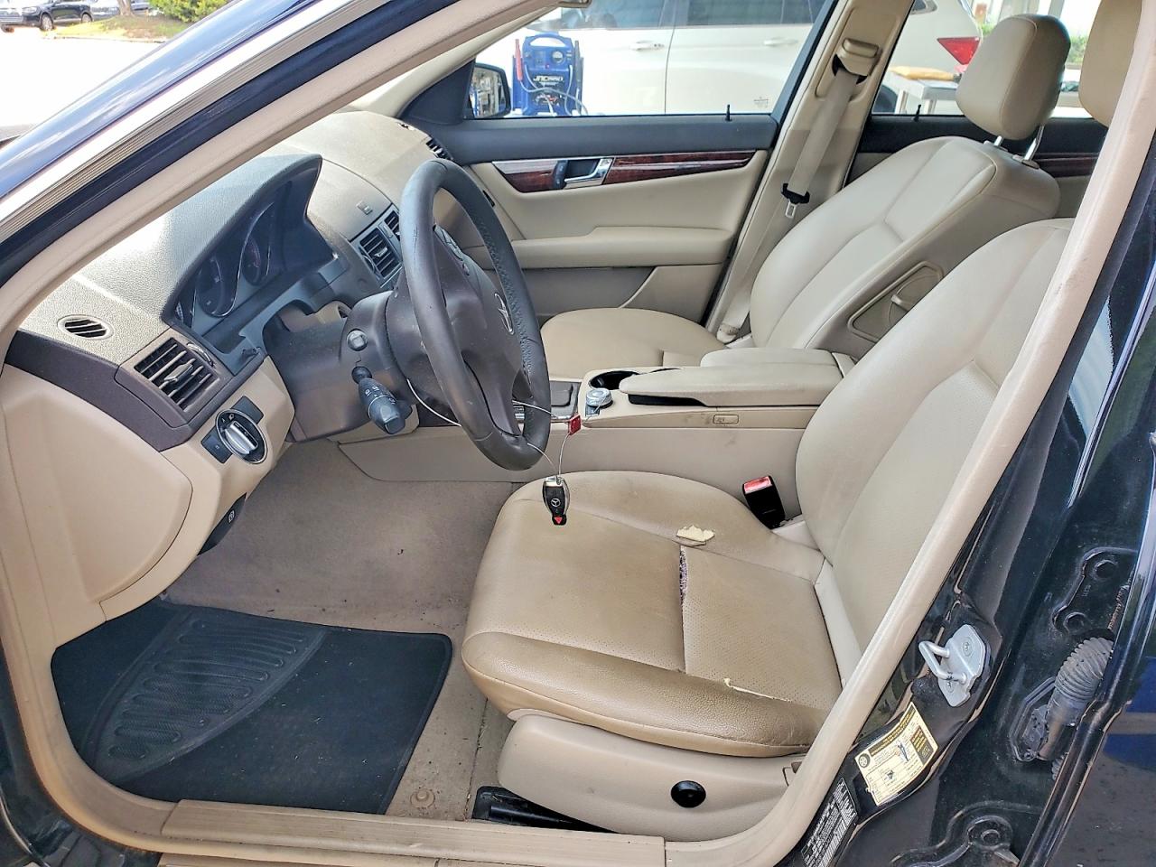 2011 MERCEDES-BENZ C-CLASS