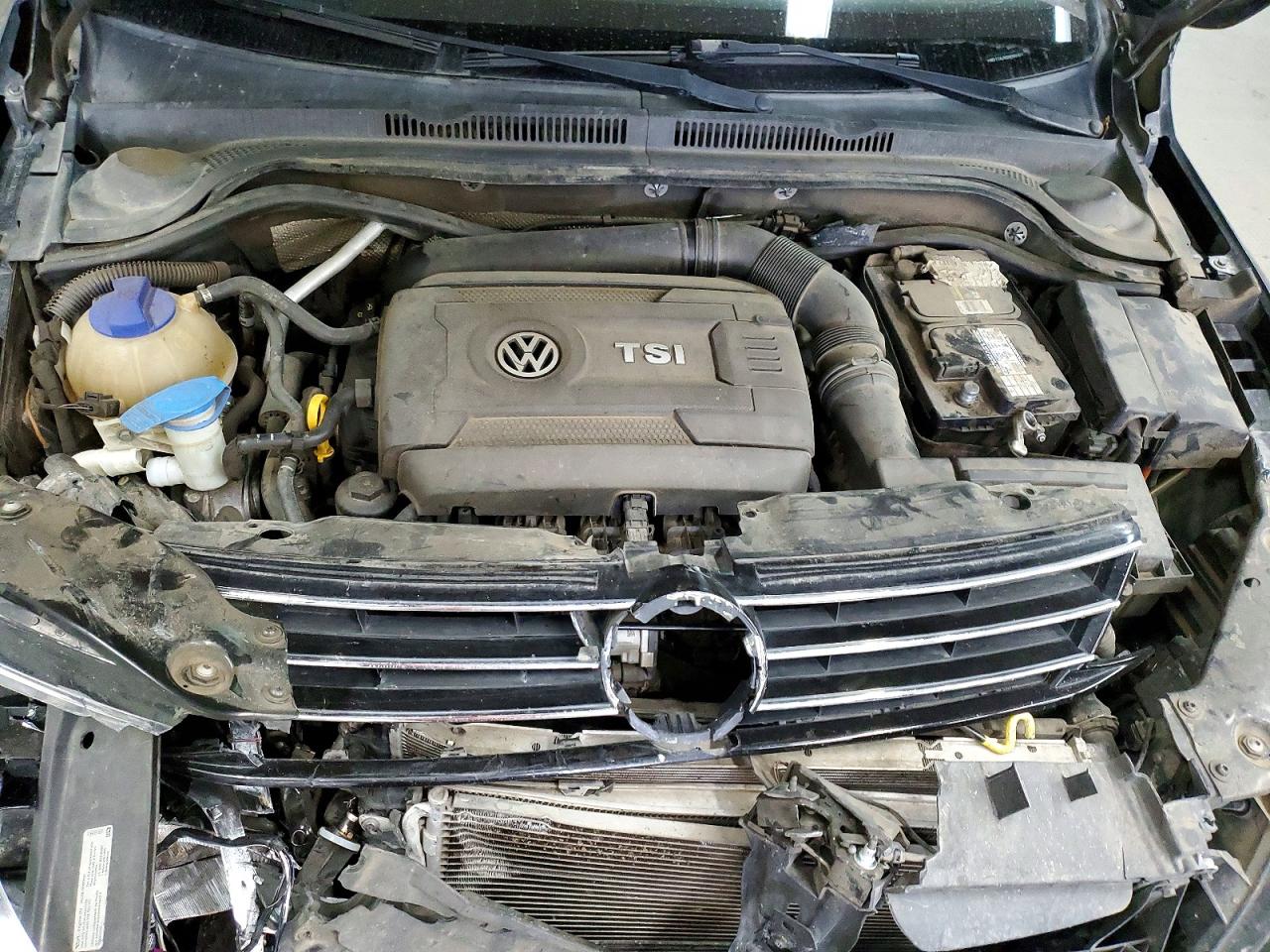 2016 VOLKSWAGEN JETTA