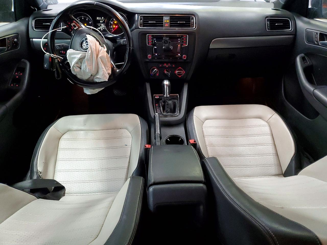 2016 VOLKSWAGEN JETTA