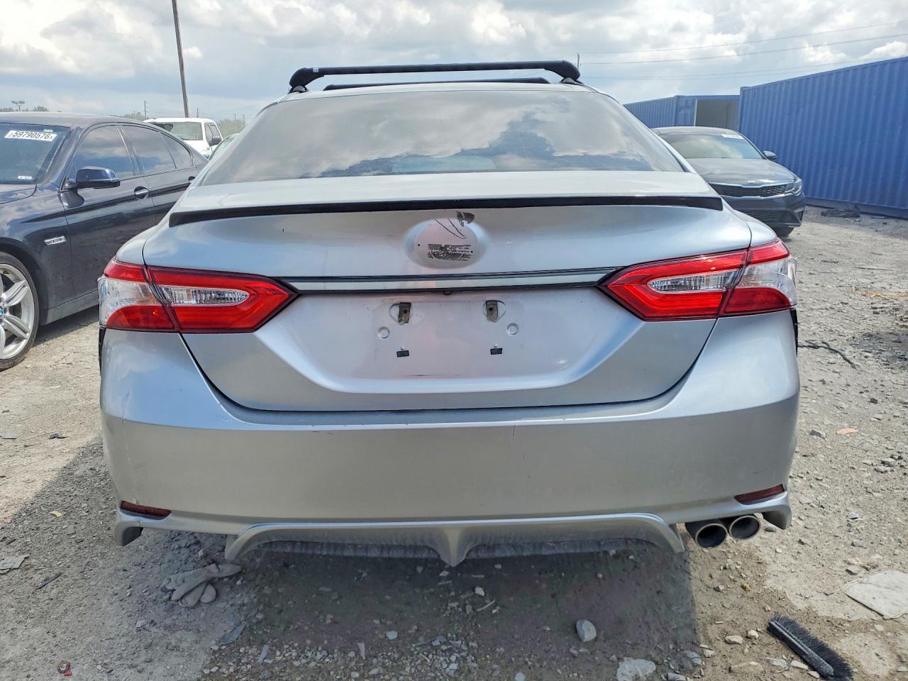 2018 TOYOTA CAMRY