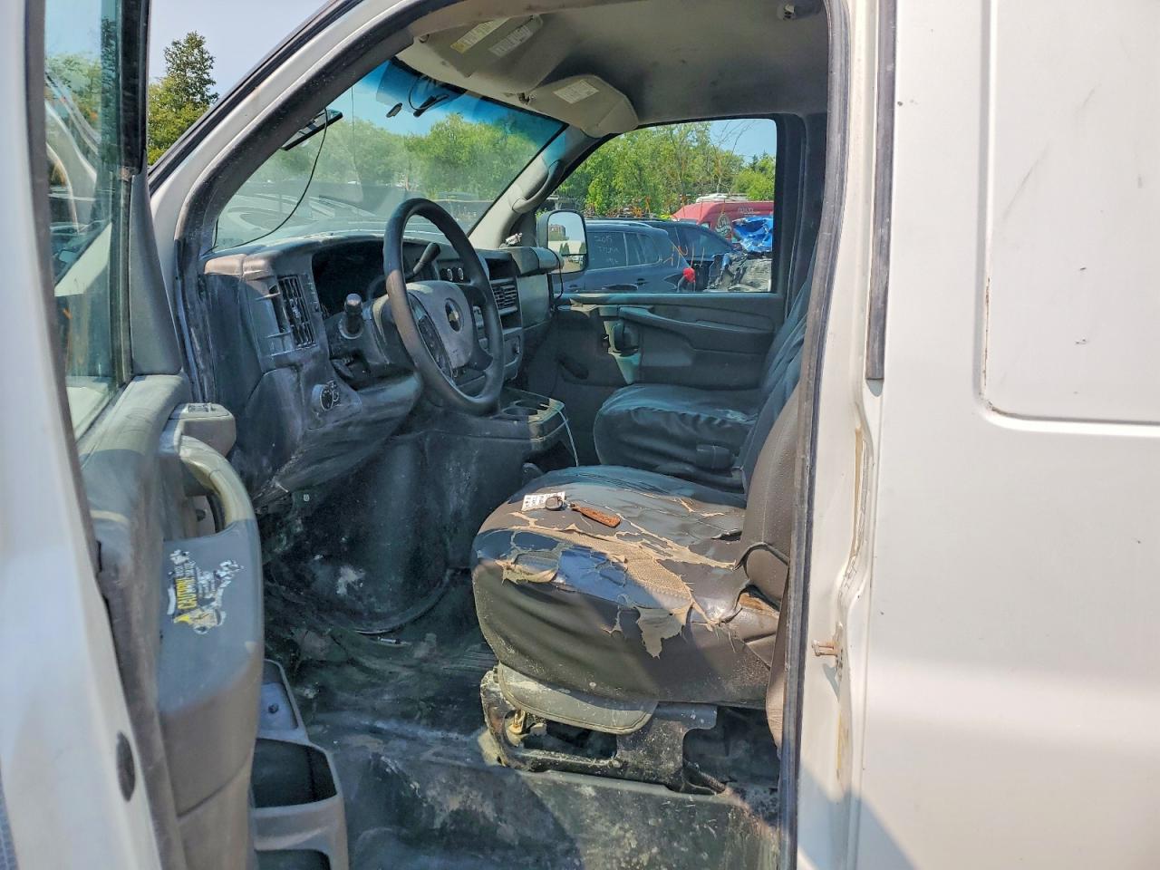 2012 CHEVROLET EXPRESS