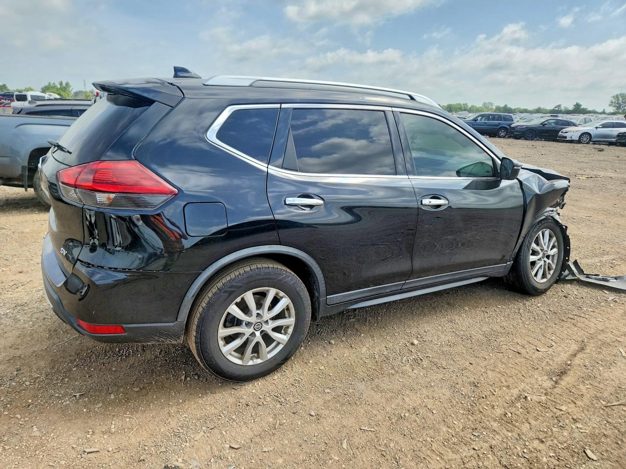 2018 NISSAN ROGUE