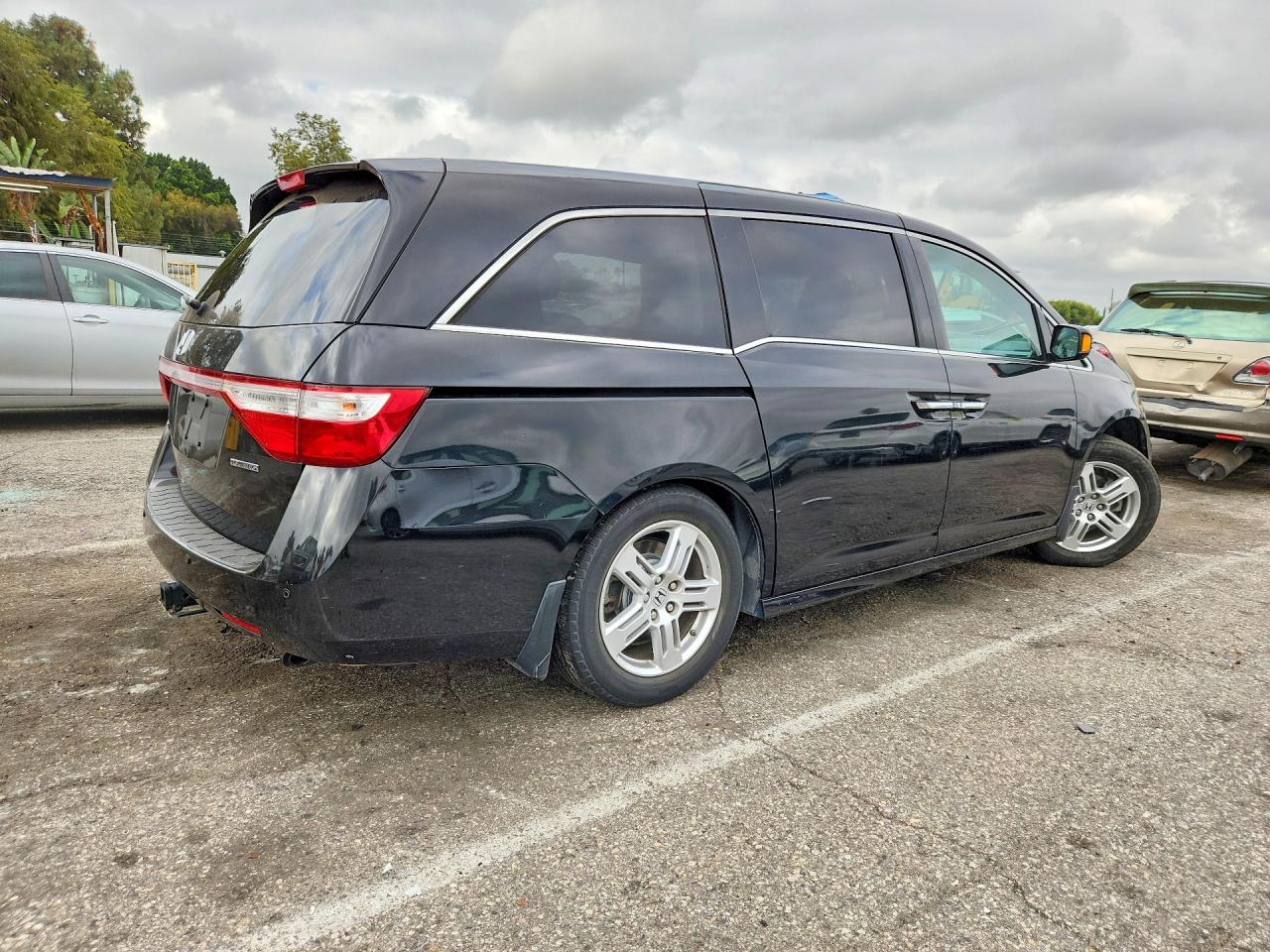 2011 HONDA ODYSSEY