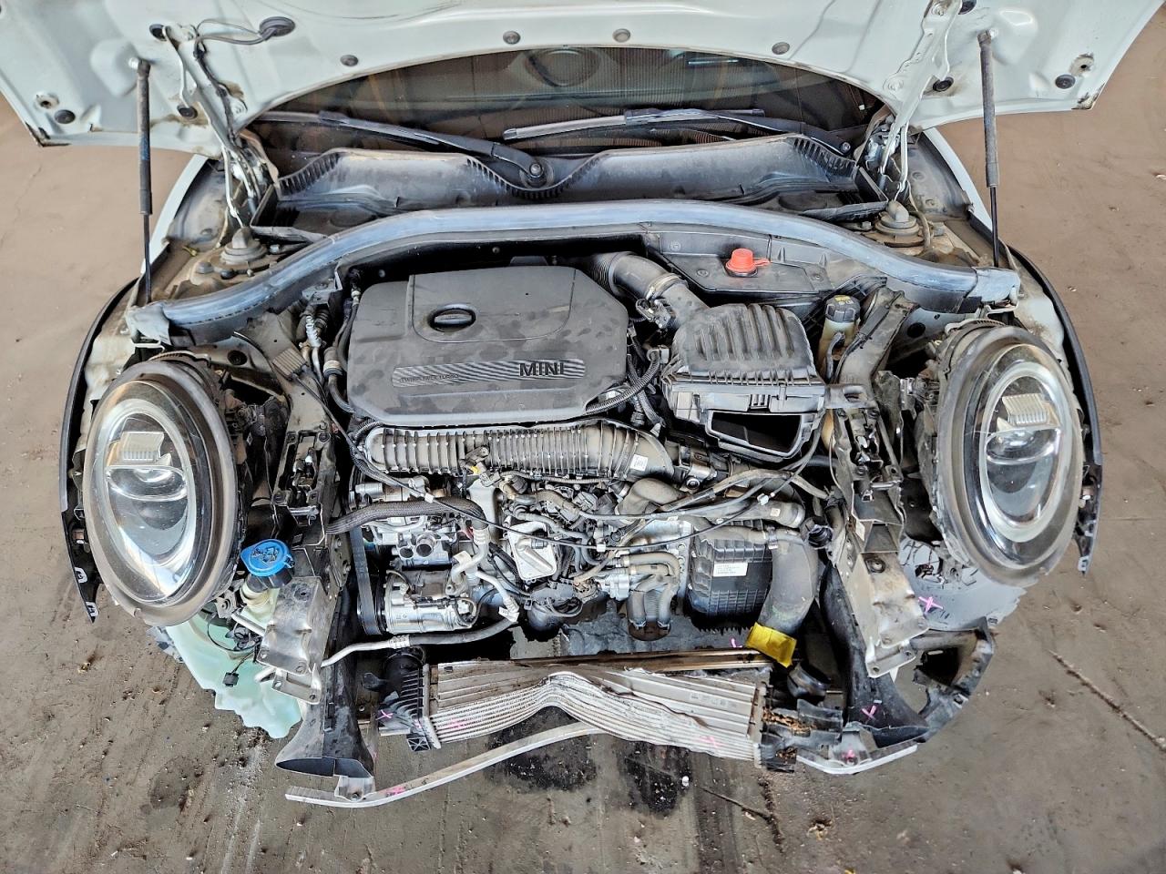 2021 MINI COOPER