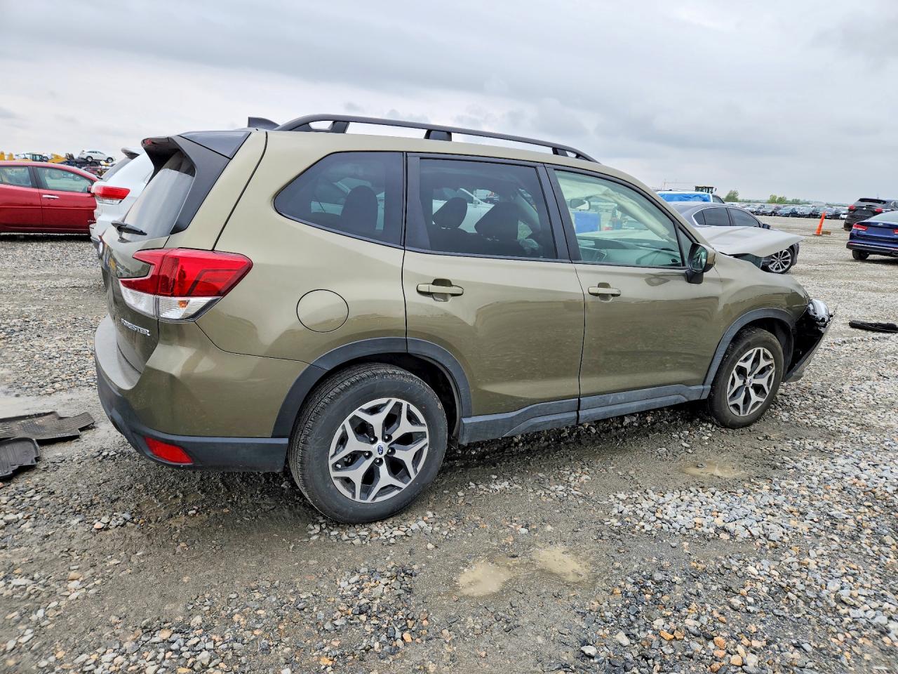 2024 SUBARU FORESTER