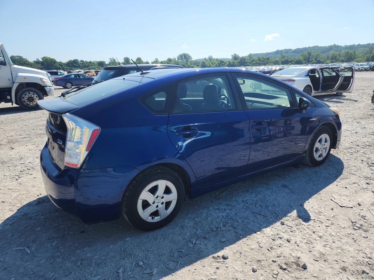 2011 TOYOTA PRIUS