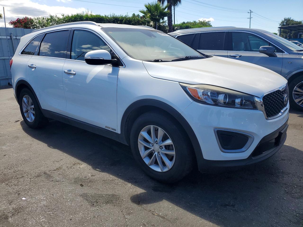 2017 KIA SORENTO