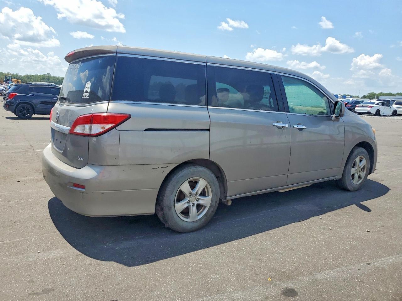 2011 NISSAN QUEST