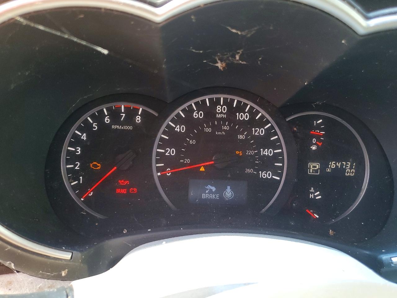 2011 NISSAN QUEST