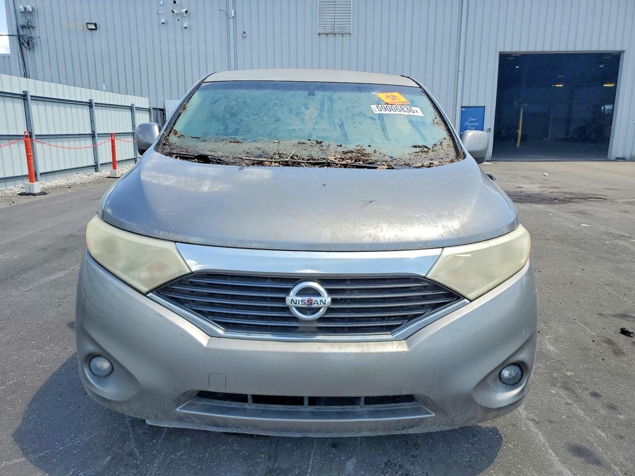 2011 NISSAN QUEST