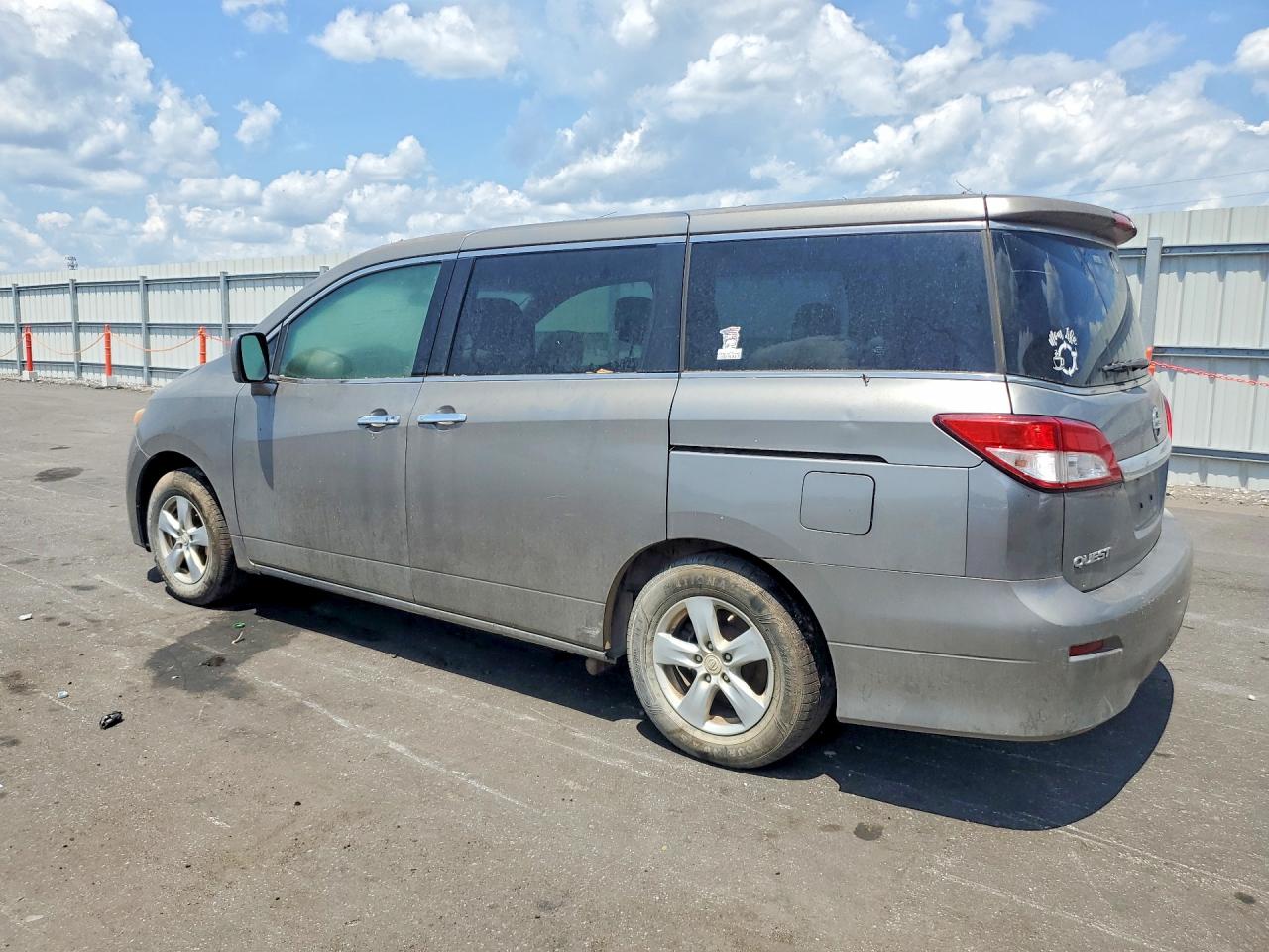 2011 NISSAN QUEST