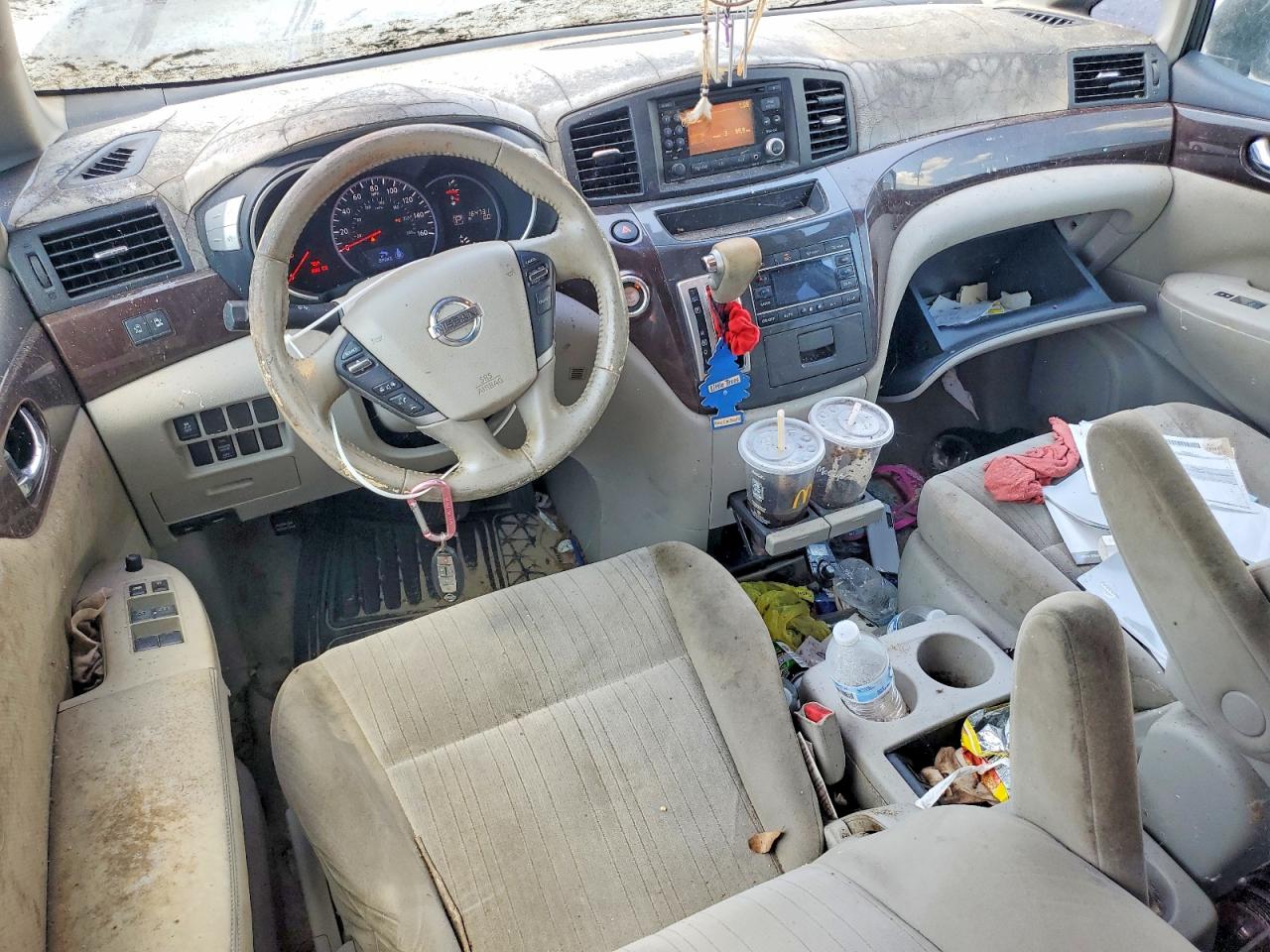 2011 NISSAN QUEST