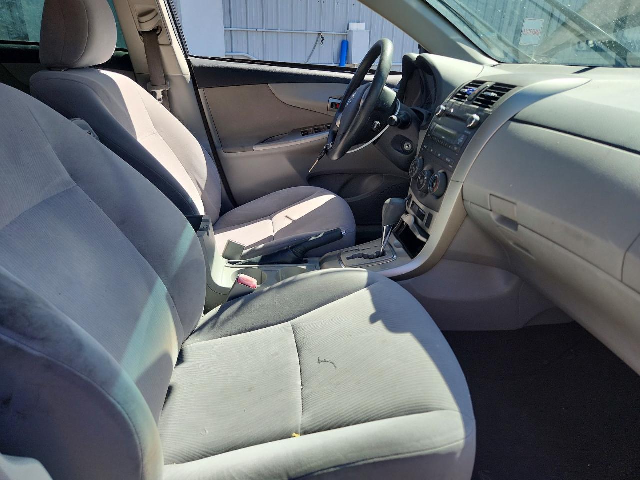 2011 TOYOTA COROLLA