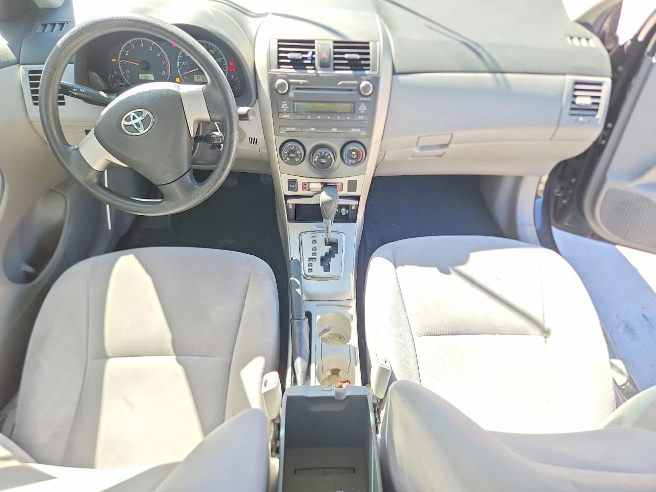 2011 TOYOTA COROLLA