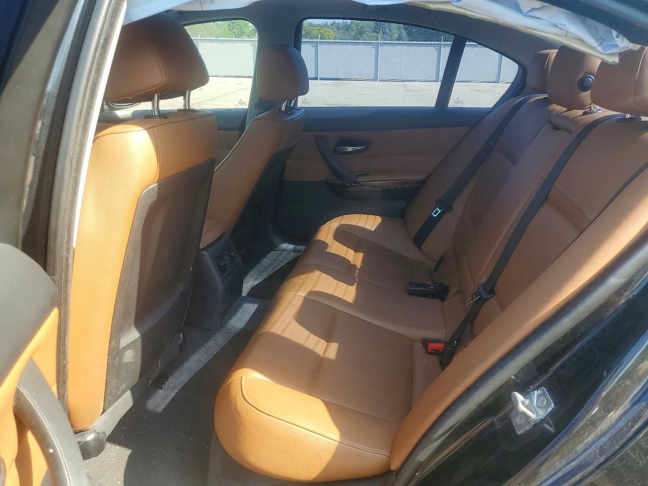 2010 BMW 3 SERIES