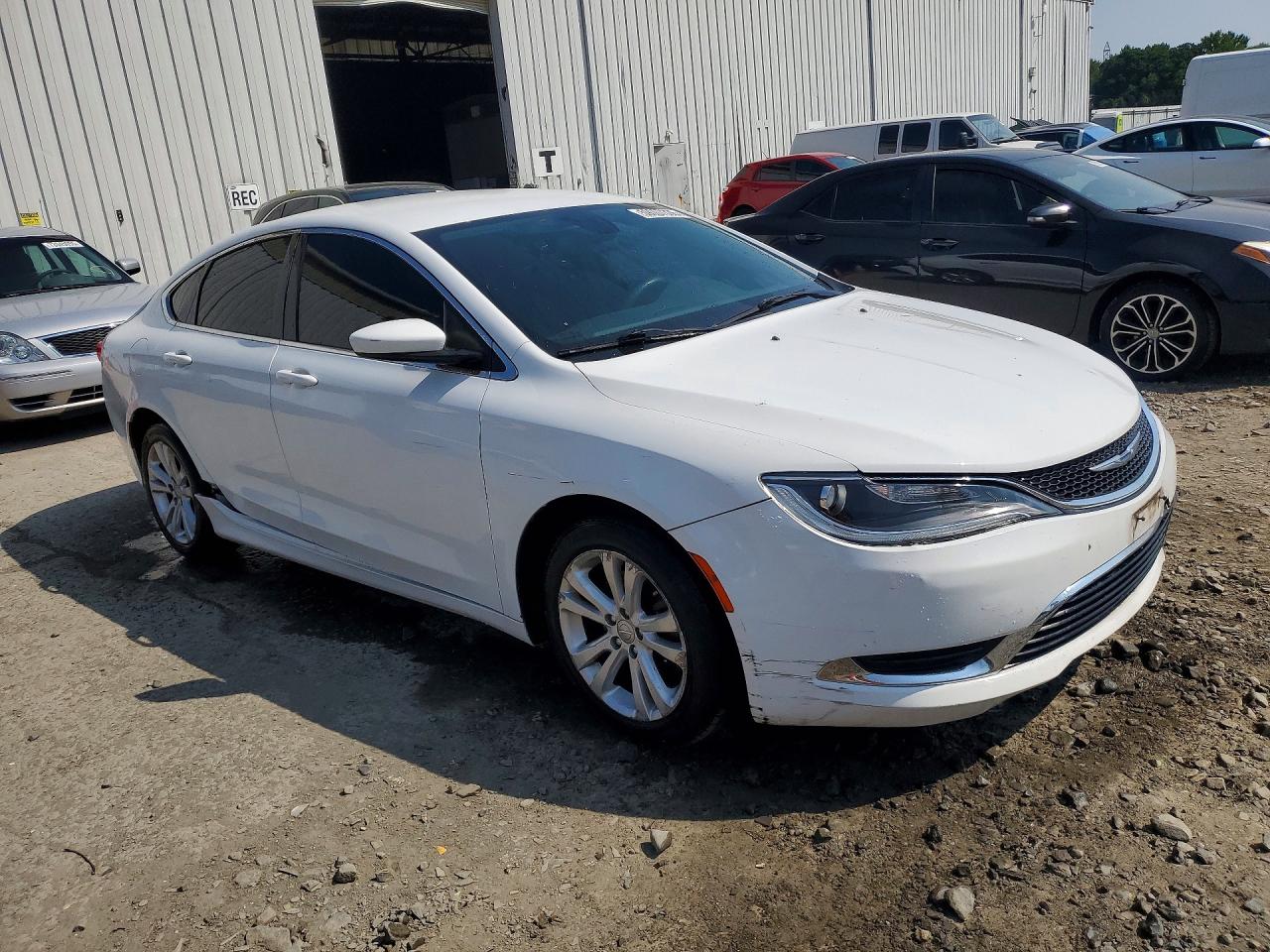 2015 CHRYSLER 200