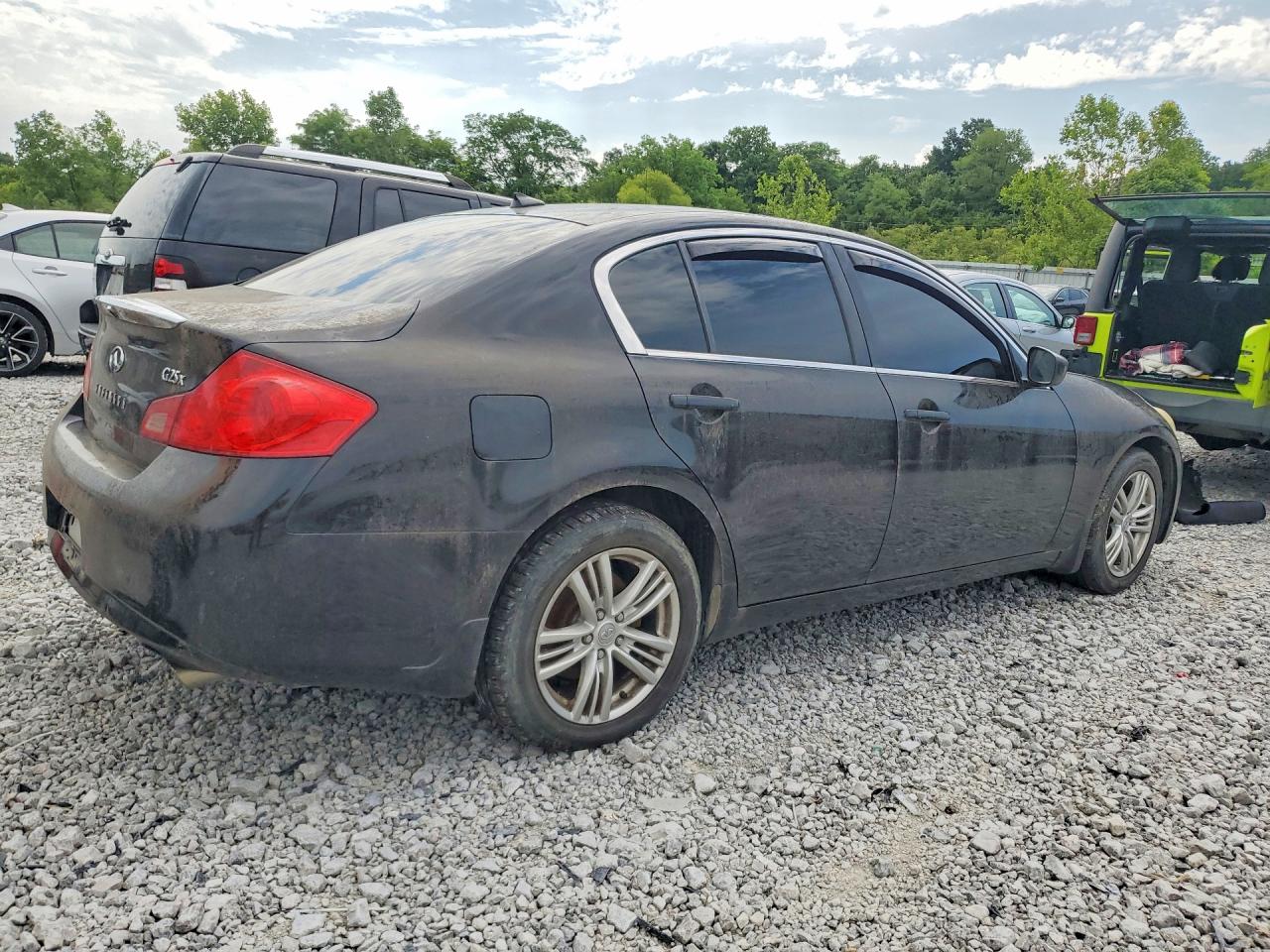 2012 INFINITI G25