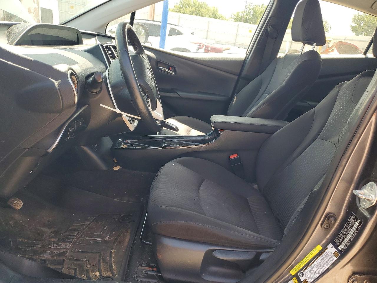 2017 TOYOTA PRIUS