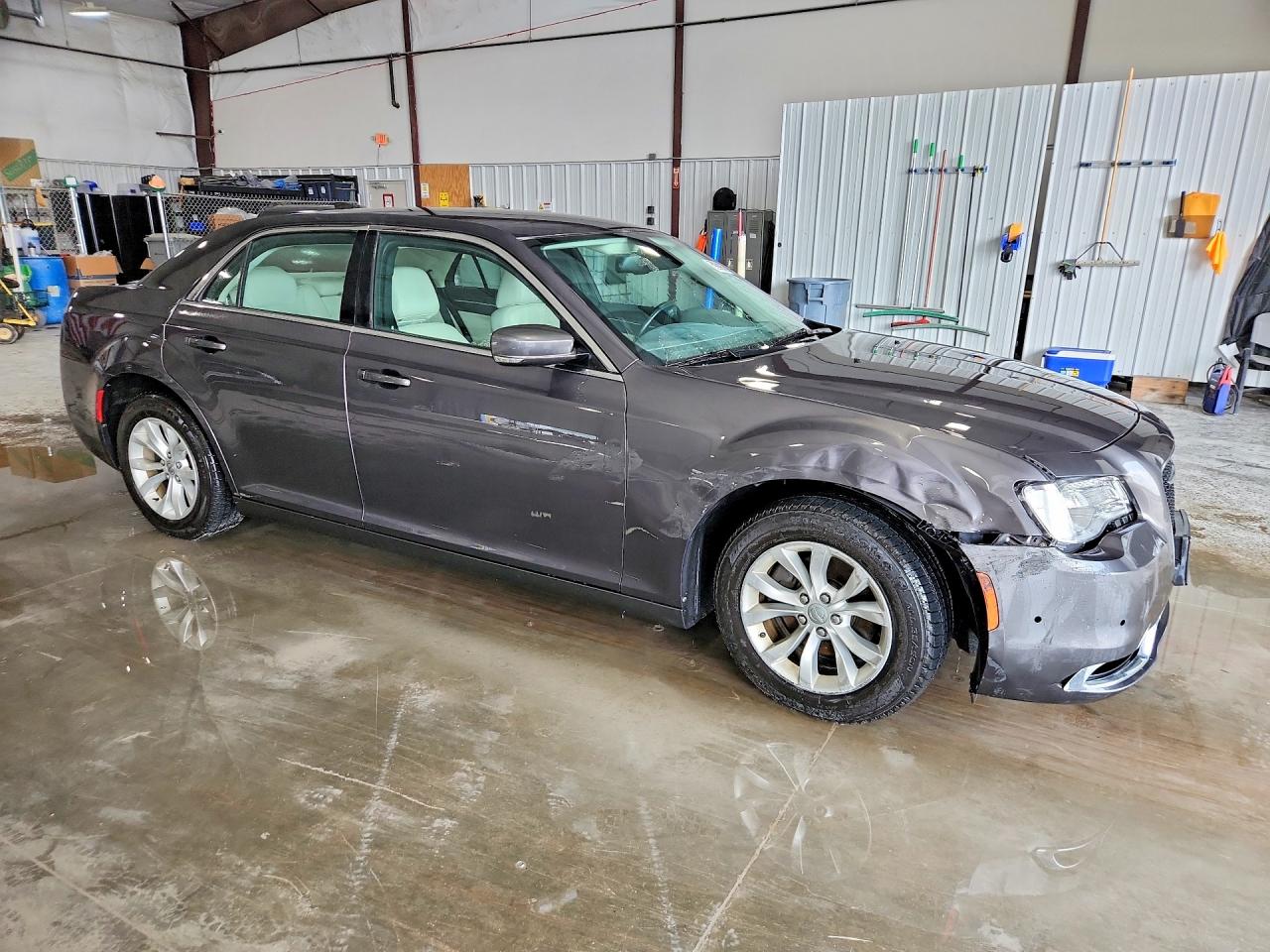 2015 CHRYSLER 300