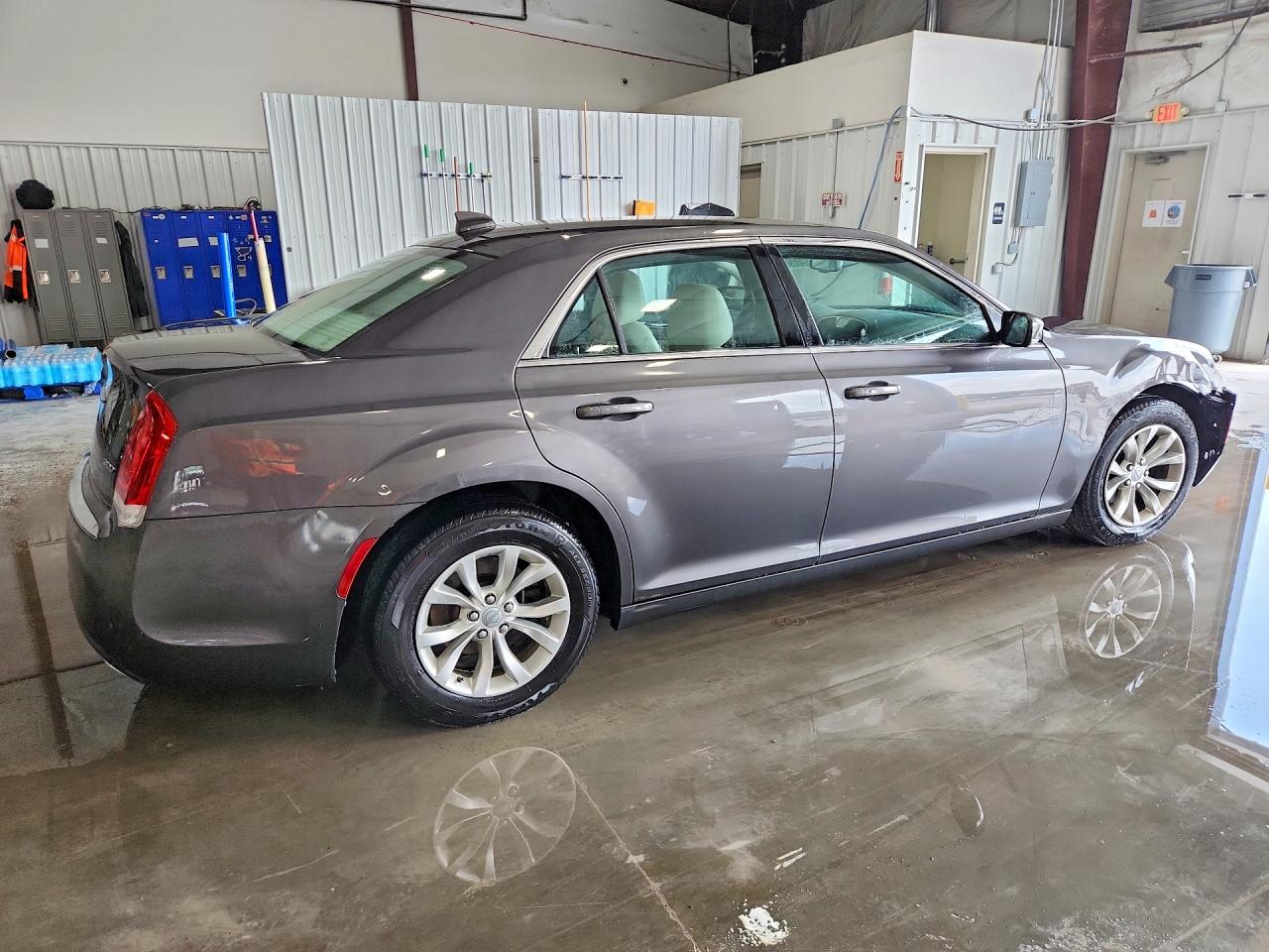 2015 CHRYSLER 300
