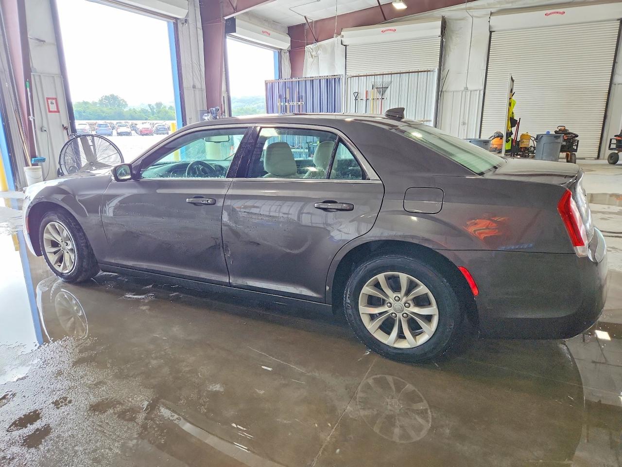 2015 CHRYSLER 300